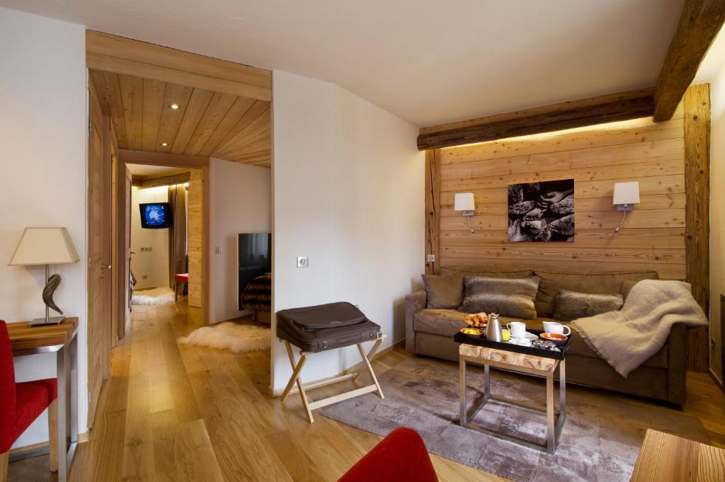 Au Coeur Du Village La Clusaz Rom bilde